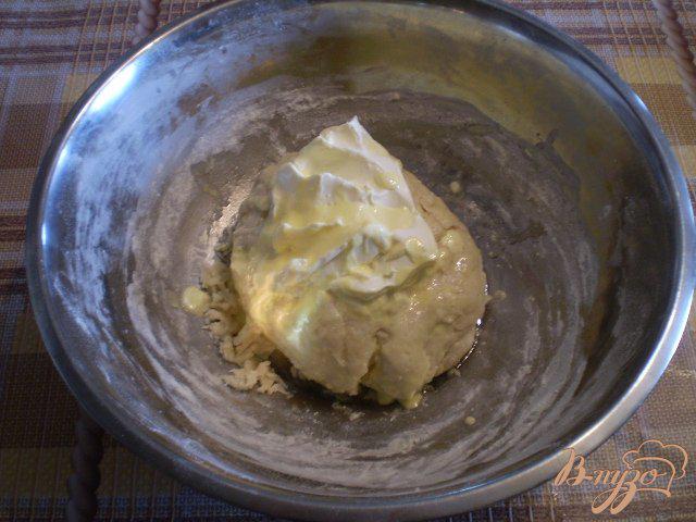 Фото приготовление рецепта: Кефирные булочки шаг №6