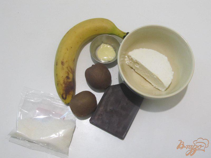 Фото приготовление рецепта: Бананово-творожный десерт шаг №1