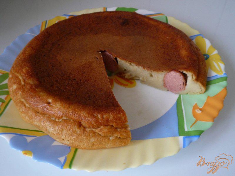Фото приготовление рецепта: Пирог с сосисками шаг №6