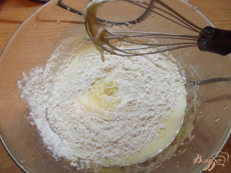 Фото приготовление рецепта: Пирог с яблоками на растительном масле шаг №3