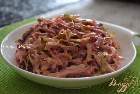 Фото приготовление рецепта: Салат со свеклой и салатной капустой шаг №5
