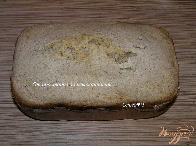 Фото приготовление рецепта: Хлеб с кабачком и укропом шаг №4