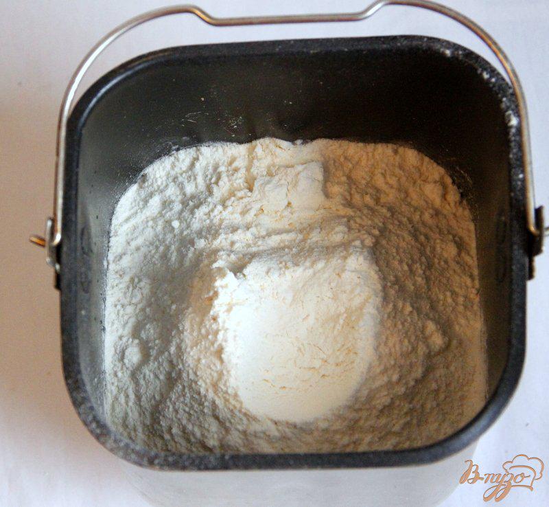 Фото приготовление рецепта: Белый хлеб на сыворотке шаг №3