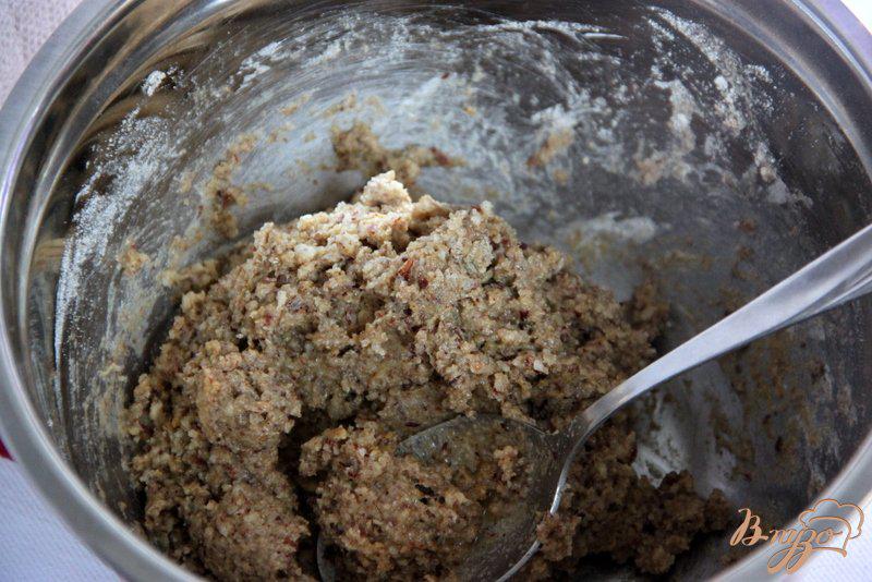 Фото приготовление рецепта: Орехово-ржаное печенье шаг №4