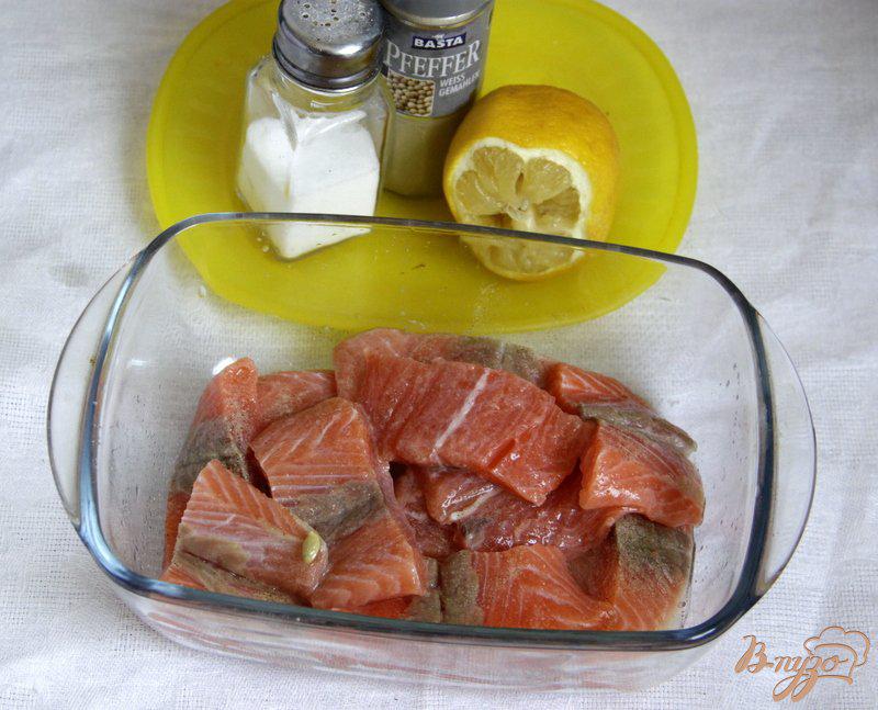 Фото приготовление рецепта: Рыба под соусом мохо/mojo шаг №1