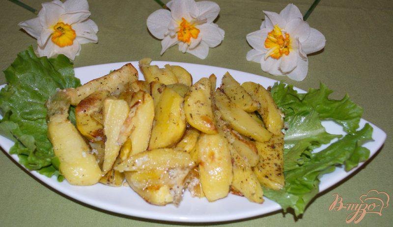 Фото приготовление рецепта: Картофель в белке, приготовленный в духовке шаг №4