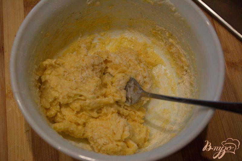 Фото приготовление рецепта: Суп с сырными шариками-клецками шаг №3