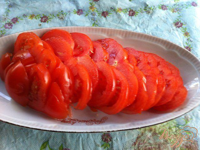 Фото приготовление рецепта: Закуска из помидор и сыром Феты шаг №2