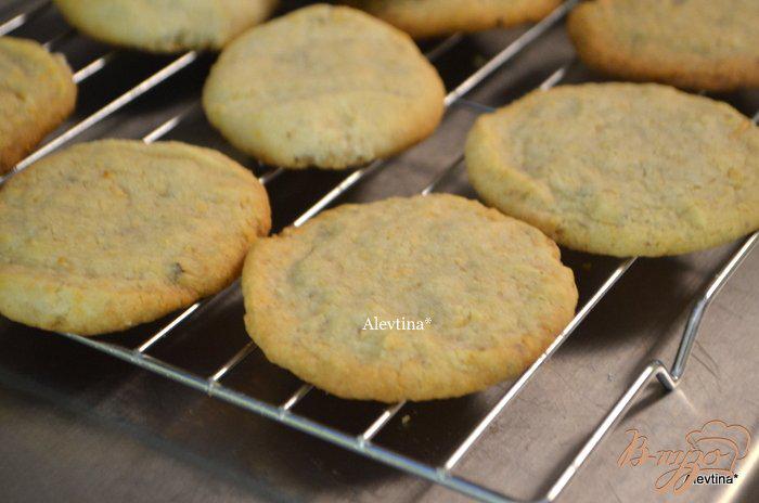 Фото приготовление рецепта: Печенье с картофельными чипсами шаг №6