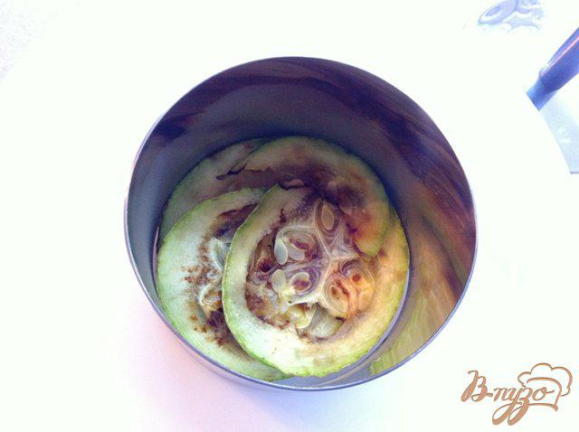 Фото приготовление рецепта: Салат из кабачков и творога шаг №7