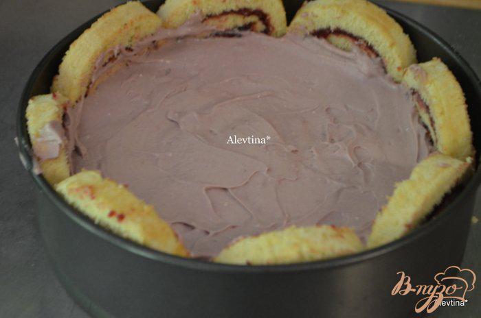 Фото приготовление рецепта: Торт праздничный с ягодным вкусом шаг №5