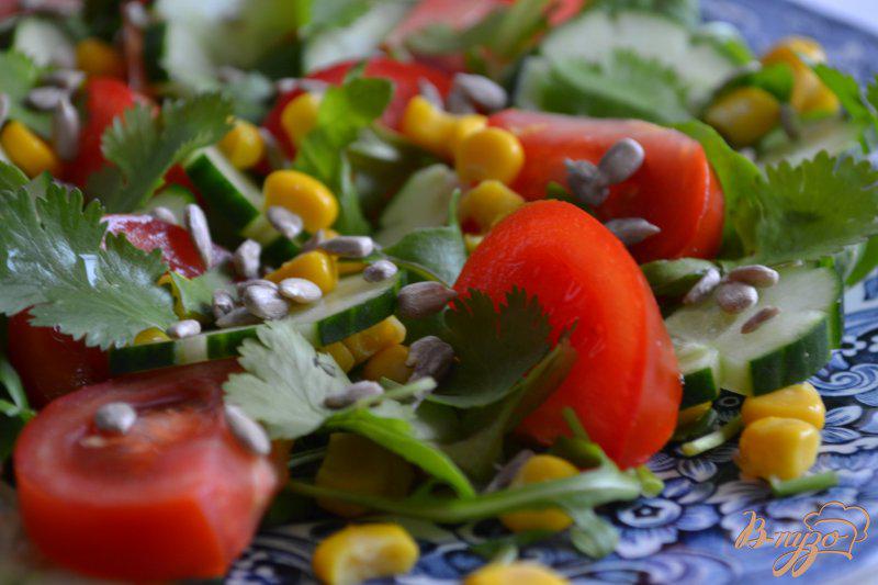 Фото приготовление рецепта: Овощной салат с яично-горчичным соусом шаг №1