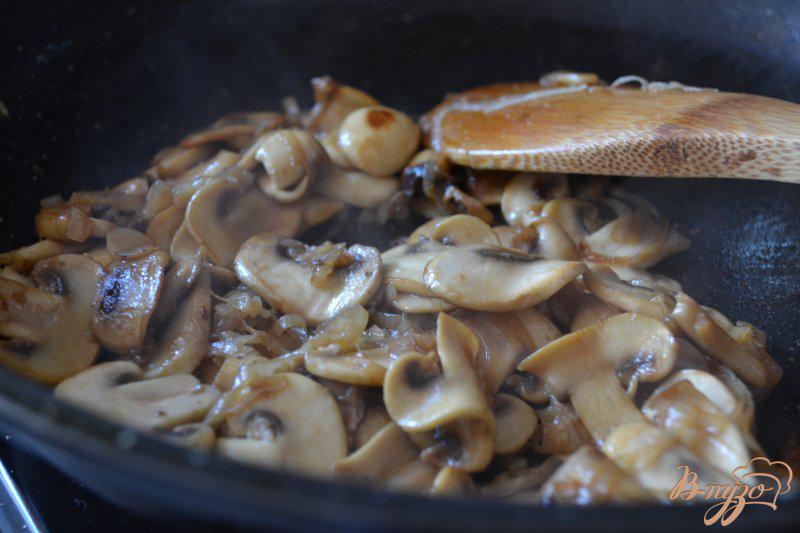 Фото приготовление рецепта: Говяжий бургер с грибами шаг №1