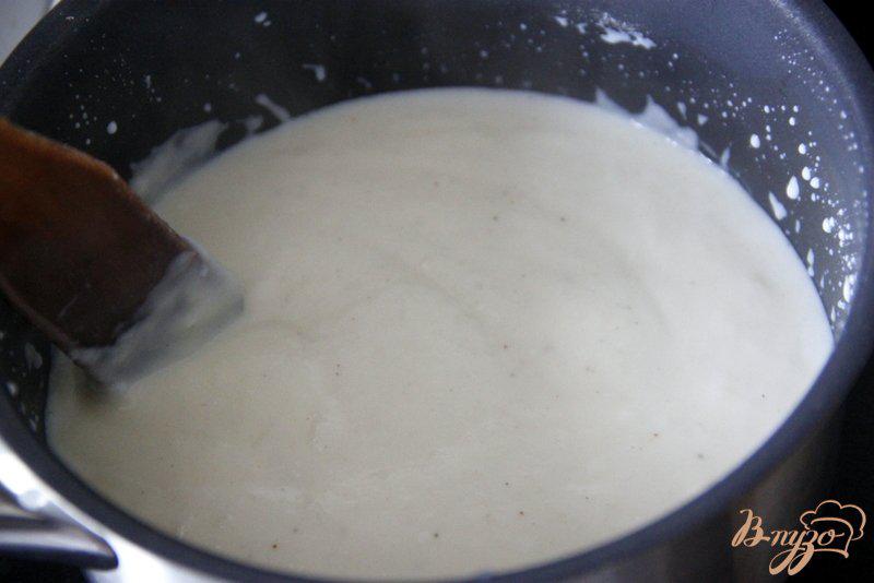 Фото приготовление рецепта: Гратин  из картофеля с копченой семгой и беконом шаг №3