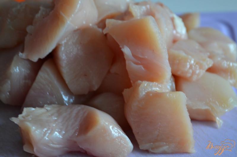 Фото приготовление рецепта: Плов из куриного мяса с тремя видами круп шаг №1