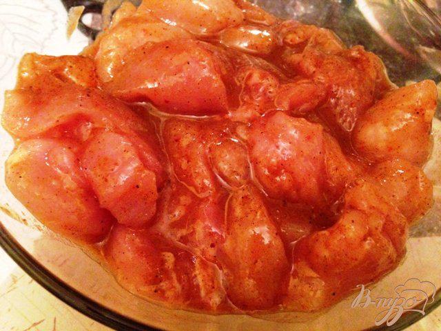 Фото приготовление рецепта: Куриные пальчики с сырным соусом шаг №1