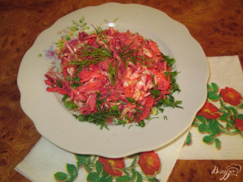 Фото приготовление рецепта: Салат из мяса и белокочанной капусты шаг №8