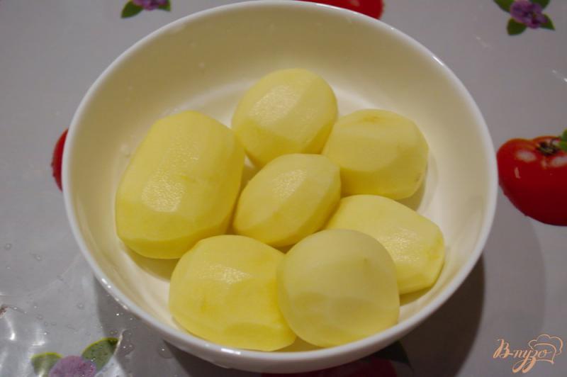 Фото приготовление рецепта: Картофельные вареники с курицей шаг №2