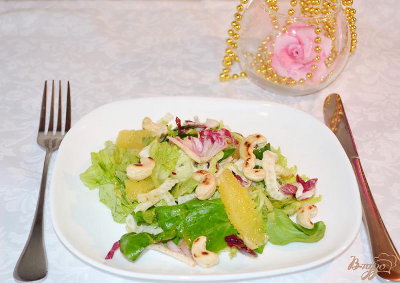 Фото приготовление рецепта: Нежный салат с апельсином и фенхелем шаг №5