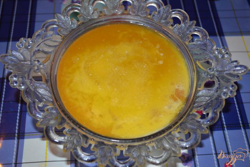 Фото приготовление рецепта: Печеночное суфле с топленым маслом шаг №9