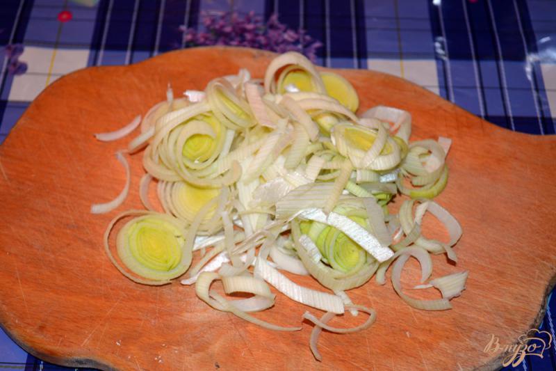 Фото приготовление рецепта: Куриное филе в сливочном соусе с каперсами шаг №2