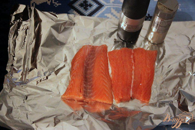Фото приготовление рецепта: Галатин из красной рыбы и креветок шаг №1