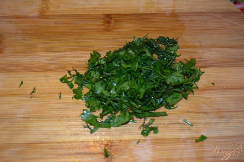 Фото приготовление рецепта: Огуречный салат с мятой и тыквенными семечками шаг №3