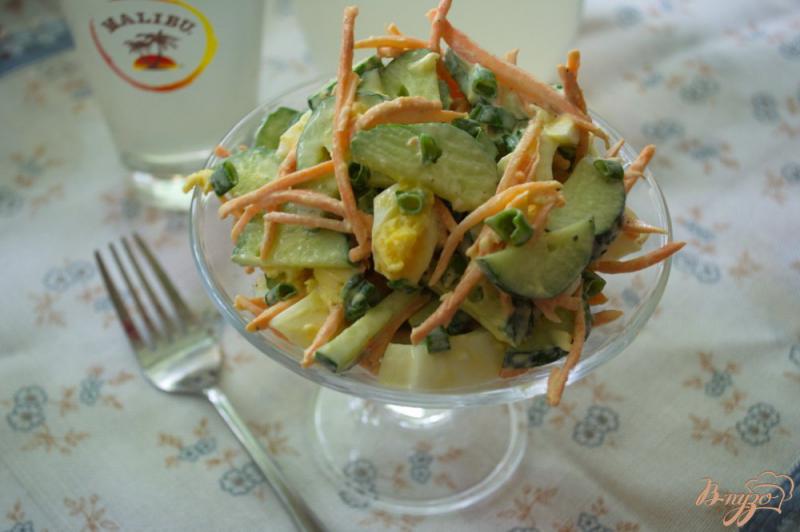 Фото приготовление рецепта: Салат с морковью и огурчиком шаг №5