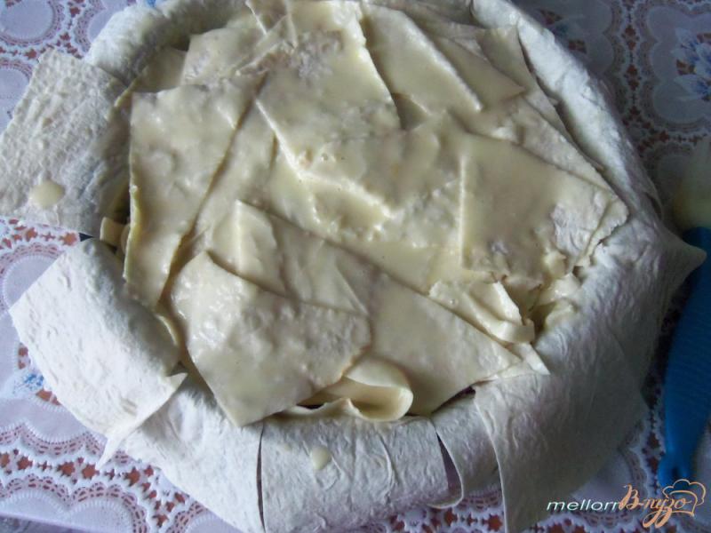 Фото приготовление рецепта: Пирог из лаваша с творожной массой и грушами шаг №6