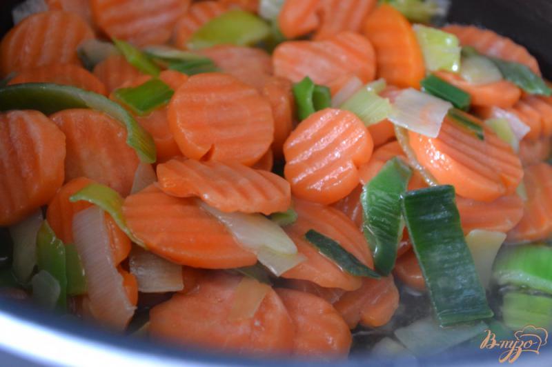 Фото приготовление рецепта: Густой овощной суп с нутом шаг №1