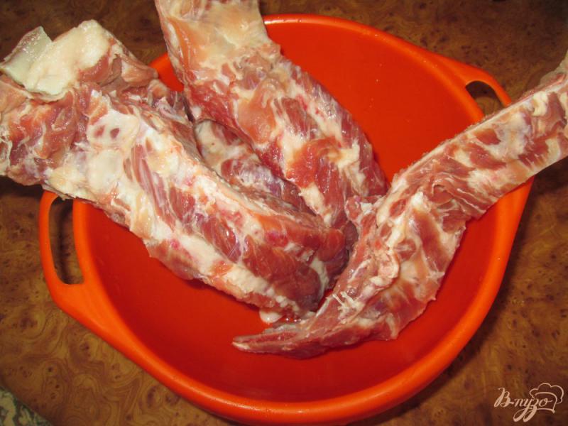 Фото приготовление рецепта: Свиные ребра запеченные в духовке шаг №1