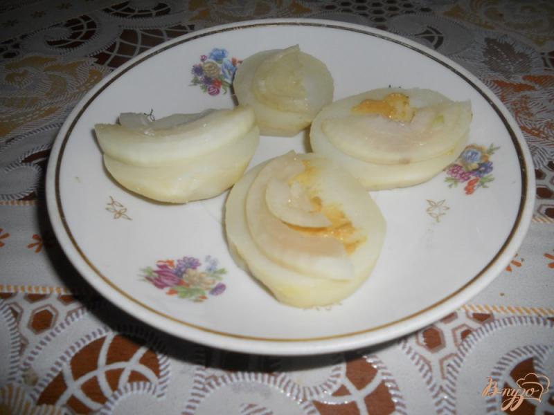 Фото приготовление рецепта: Простая закуска из сельди и картофеля шаг №4