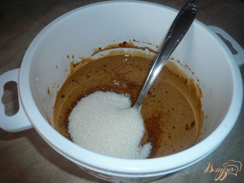 Фото приготовление рецепта: Кекс кофейный на майонезе шаг №5