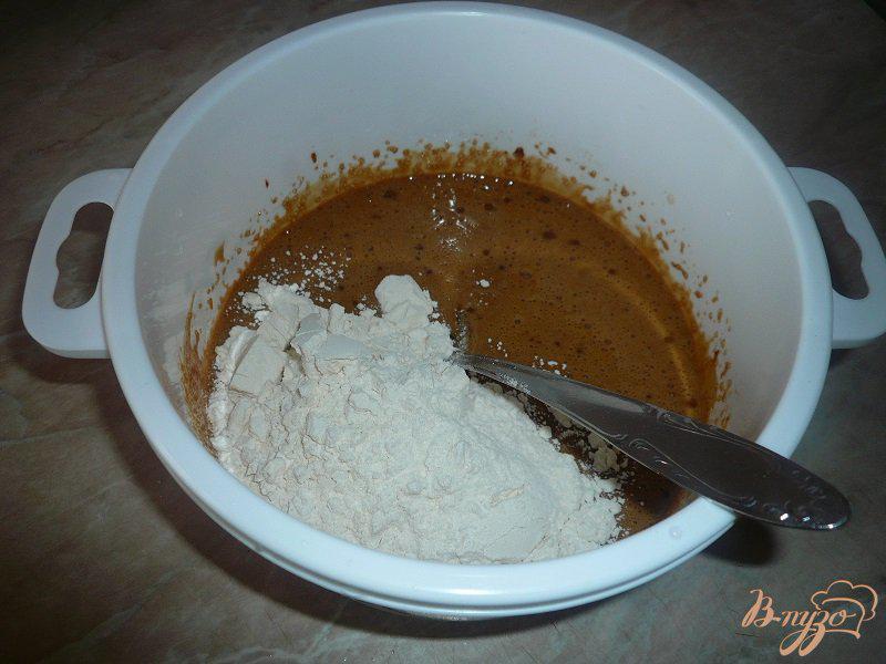 Фото приготовление рецепта: Кекс кофейный на майонезе шаг №6
