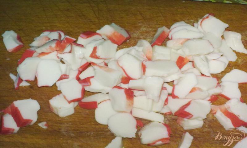 Фото приготовление рецепта: Салат с крабовыми палочками «Кокетка» шаг №1