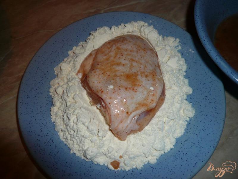 Фото приготовление рецепта: Куриные бедрышки в тесте шаг №6
