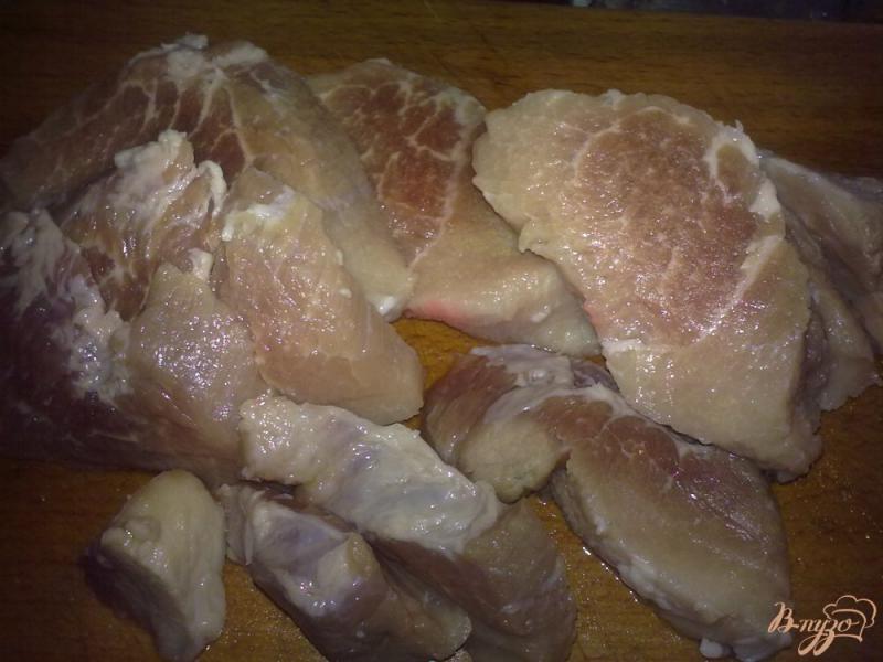 Фото приготовление рецепта: Мясо с айвой шаг №1