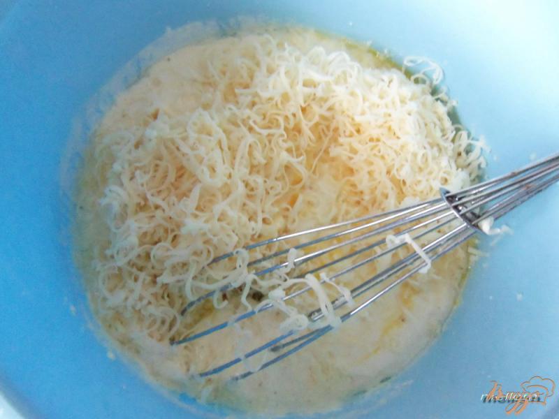 Фото приготовление рецепта: Вафли сметанные с сыром шаг №3