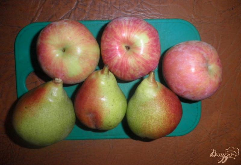 Фото приготовление рецепта: Грушево-яблочная шарлотка шаг №1