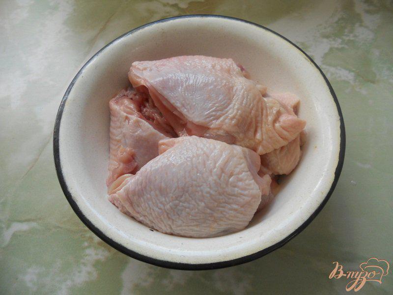 Фото приготовление рецепта: Курица маринованная в томатном соусе шаг №1