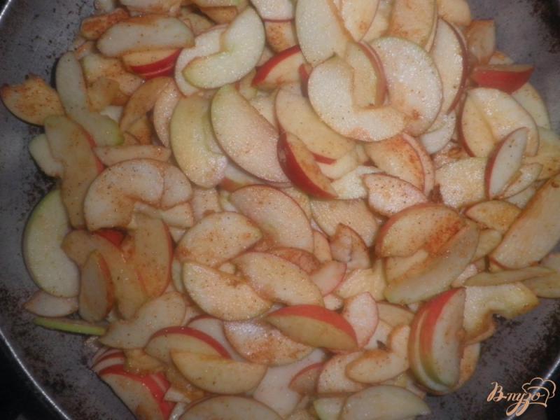 Фото приготовление рецепта: Пирог с овсянкой и яблоками шаг №3