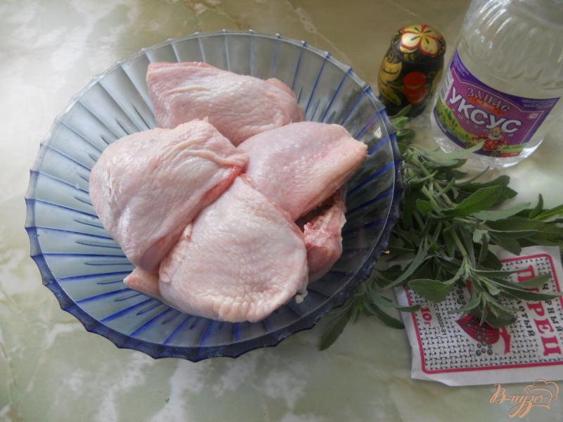 Фото приготовление рецепта: Курица на мангале. Маринад с эстрагоном. шаг №1