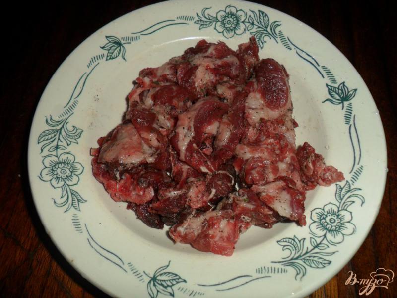Фото приготовление рецепта: Тушенный картофель в горшочке с свиными ребрами шаг №1