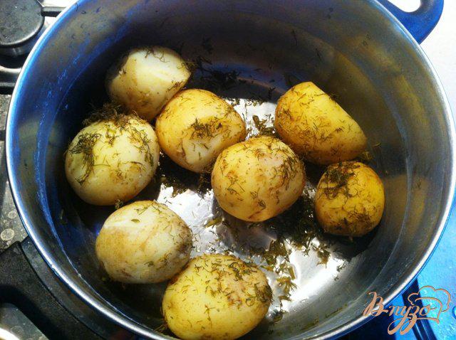 Фото приготовление рецепта: Картофель молодой по-деревенски шаг №5