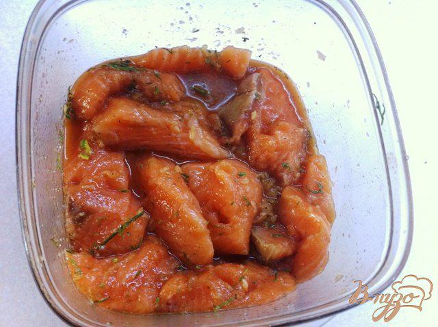 Фото приготовление рецепта: Слабосоленый лосось в имбирном маринаде шаг №5