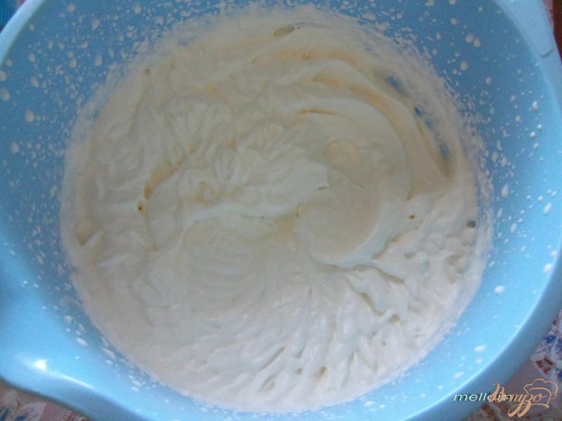 Фото приготовление рецепта: Сливочное мороженое с шоколадной крошкой шаг №1