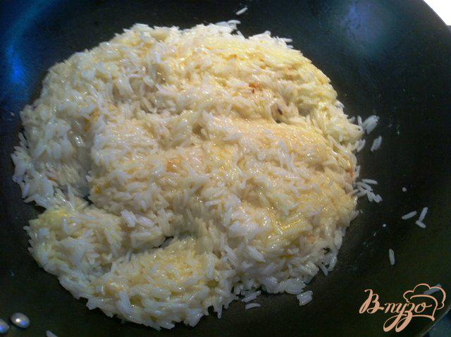 Фото приготовление рецепта: Рис с чесноком по японски шаг №5