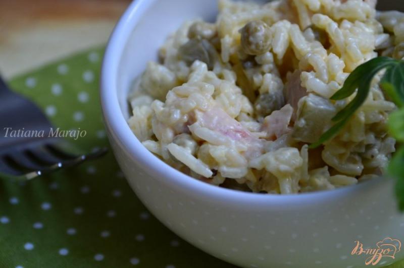 Фото приготовление рецепта: Рисовый салат с копченой курятиной шаг №4