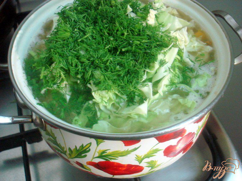 Фото приготовление рецепта: Суп с лисичками и цветной капустой шаг №6