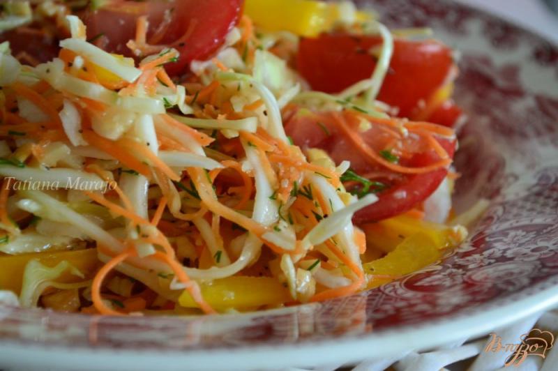 Фото приготовление рецепта: Овощной салат с орешками кешью шаг №4
